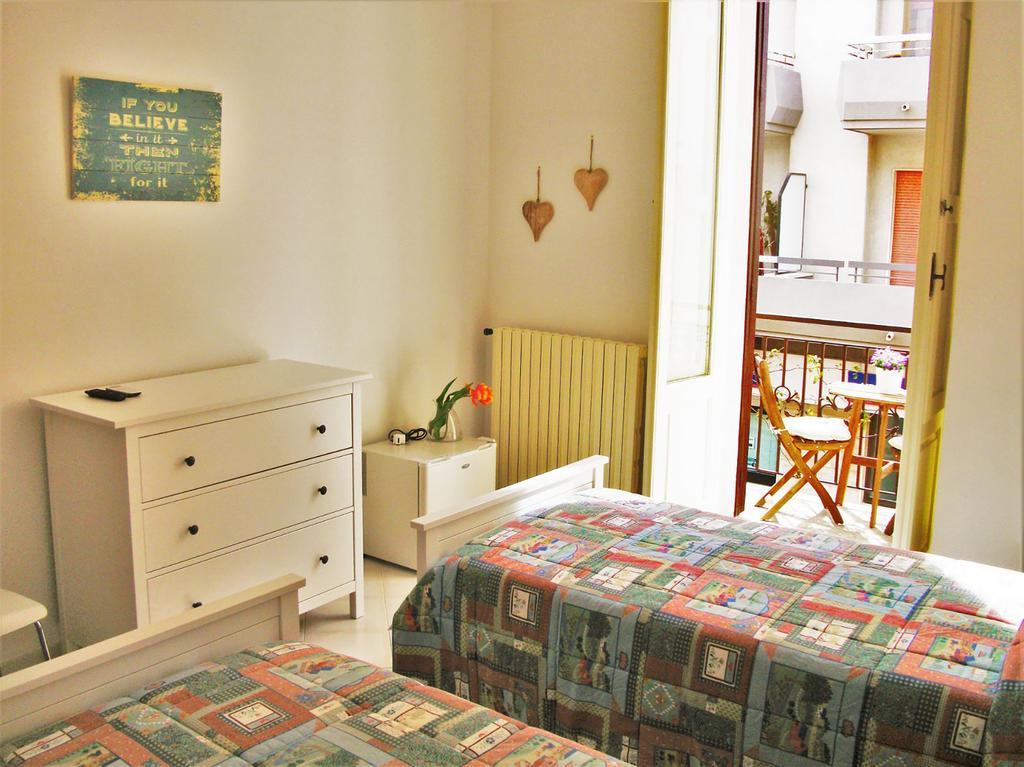 Bed and Breakfast A Casa Di Anna Поліньяно-а-Маре Екстер'єр фото