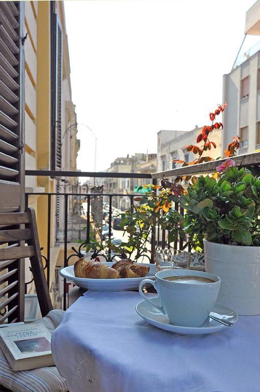 Bed and Breakfast A Casa Di Anna Поліньяно-а-Маре Екстер'єр фото