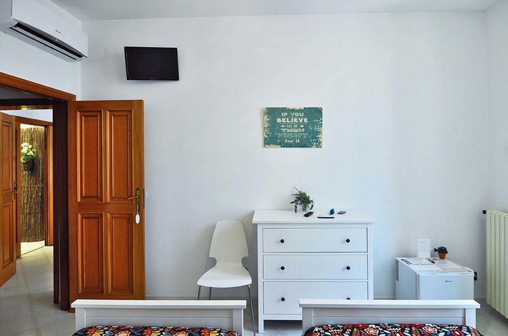Bed and Breakfast A Casa Di Anna Поліньяно-а-Маре Екстер'єр фото